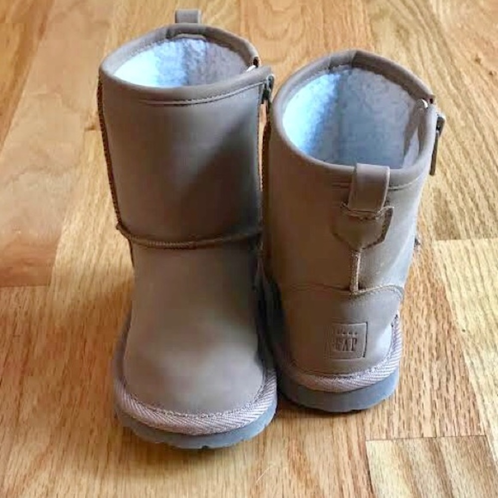 GAP Kids Toddler Girls Sherpa Lined Boots